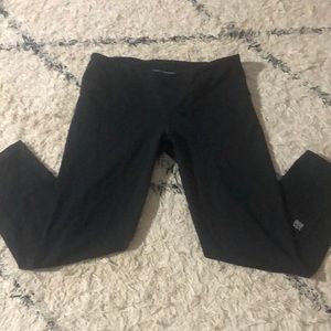 Knockout by Victoria’s Secret cropped workout pant